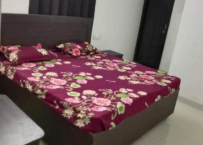 Spot On Hotel Deepak Palace